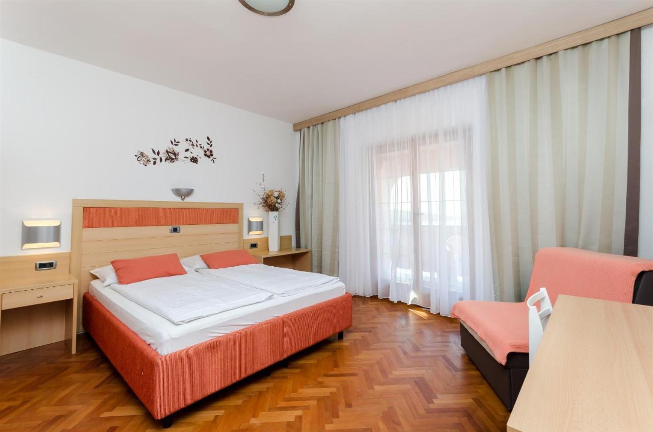 Apartments Mirjana B Lopar Exterior foto