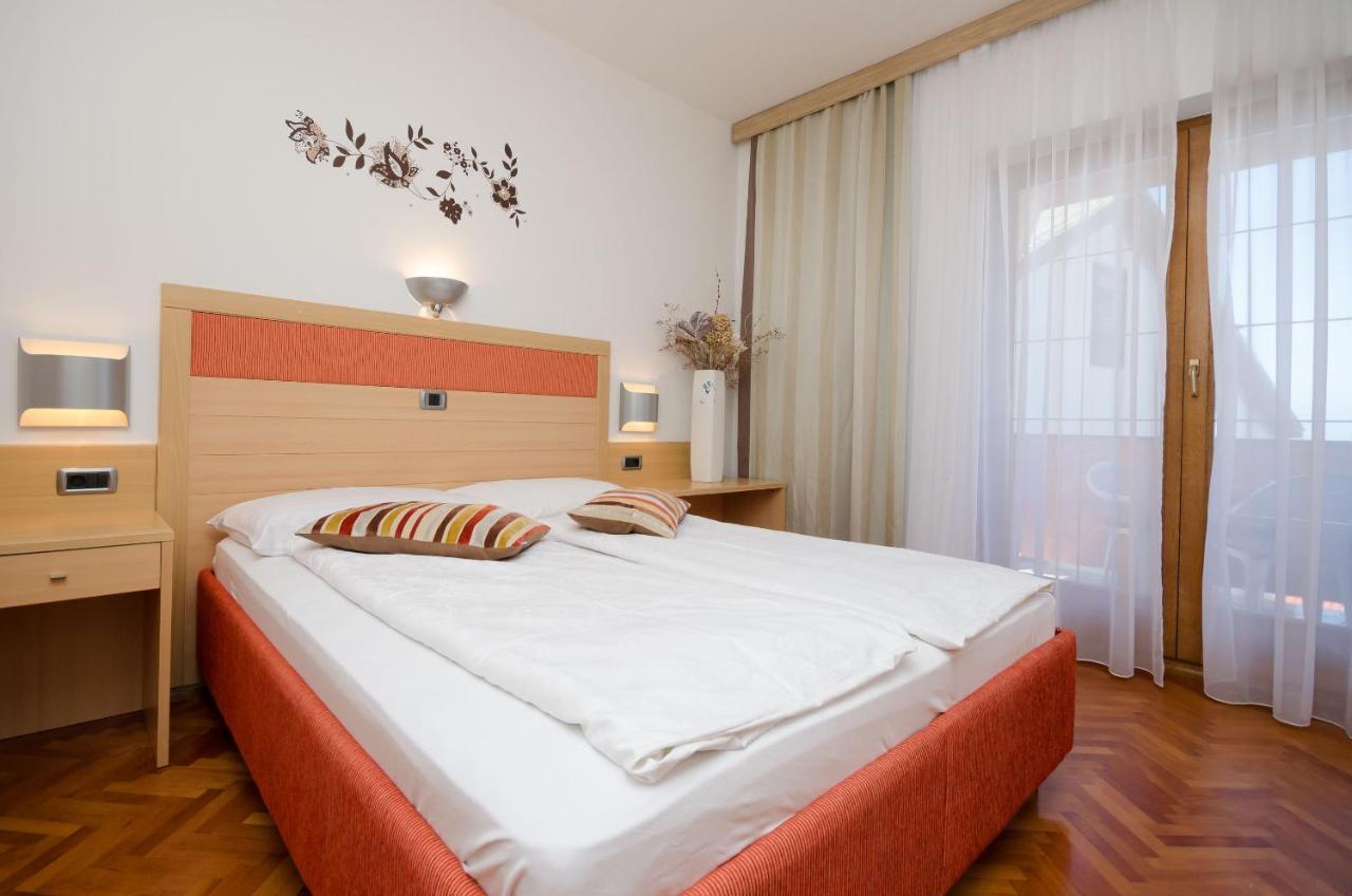 Apartments Mirjana B Lopar Exterior foto
